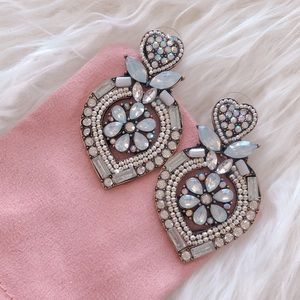 New! Opal White Rhinestone Vintage Earrings!